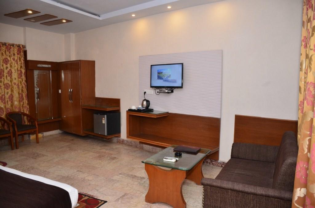 Hotel Basera Brij Bhoomi Vrindavan Exterior photo